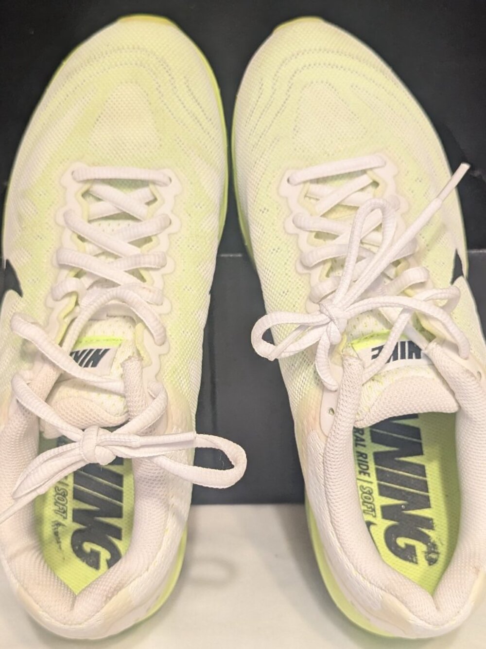 Nike Air Max women's sneaker in size 8.5 - Picture 5 of 7